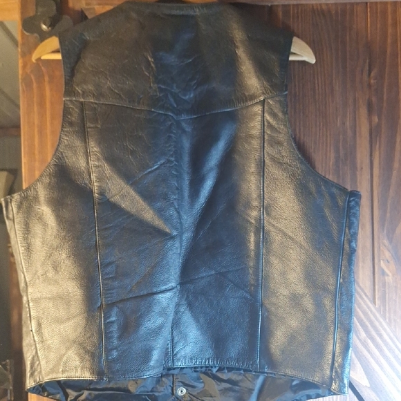 Black Leather Vest for Men - Picture 3 of 3